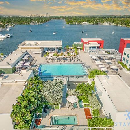 Rooftop Pool & Hot Tub - Gym - Hollywood Beach Exterior photo
