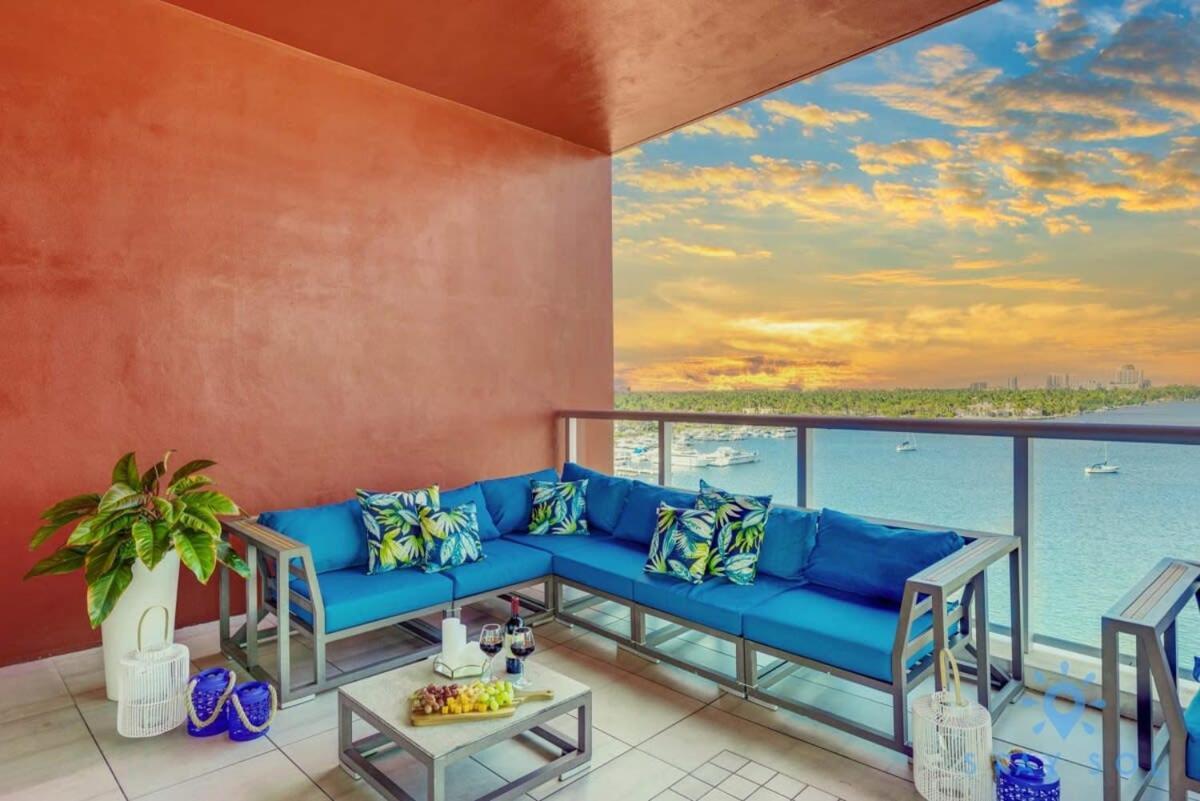 Rooftop Pool & Hot Tub - Gym - Hollywood Beach Exterior photo