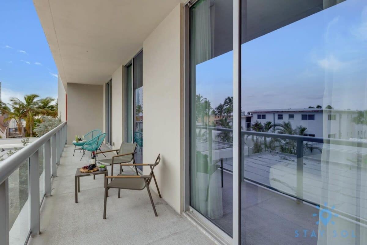 Rooftop Pool & Hot Tub - Gym - Hollywood Beach Exterior photo